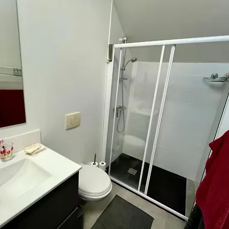 Vakantiehuis Maison Spacieuse Hyper Centre - 5a7p - Terrasse Privee Les Sables-dʼOlonne